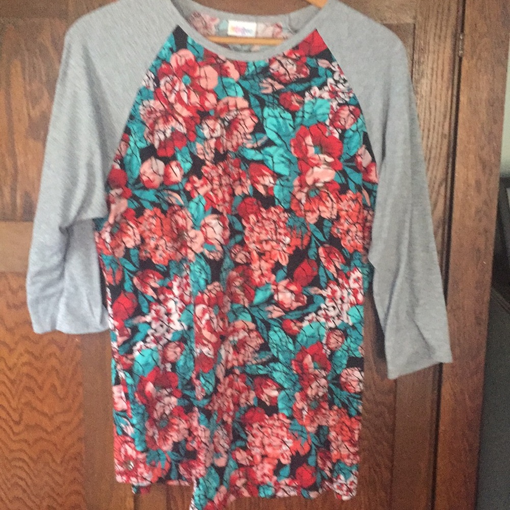 LuLaRoe Randy Tee
